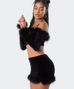 S11856_black Tops Nicola Velvet Faux Fur Top