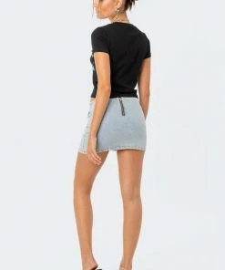 S12142_BLACK Read My Face T-Shirt