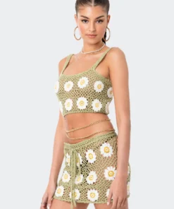 S12084_GREEN Daisy Crochet Crop Top