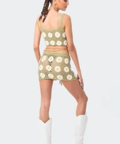 S12084_GREEN Daisy Crochet Crop Top