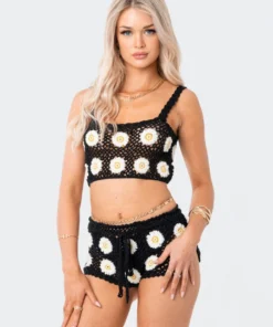 S12084_BLACK Daisy Crochet Crop Top