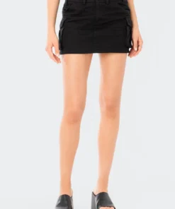 S11982_BLACK New In Katya Low-Rise Cargo Skirt