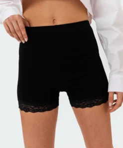 S11091_black Pants Lacey Love Shorts