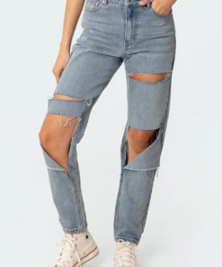 1054_blue Elle Super Ripped Mom Jeans