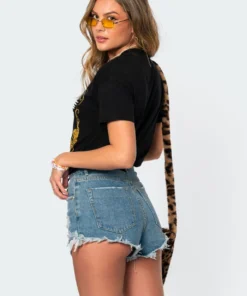 S11049_black Tops Peace & Dove T-Shirt