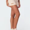 S11464_beige Pants Track Star Shorts